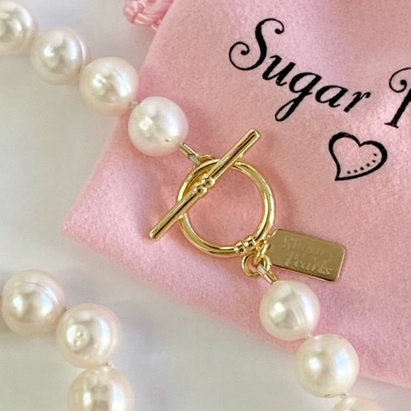 Freshwater Pearl Necklace with 14k Gold Toggle - Picture 5 of 5